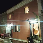 Totolos In Lazaratika Corfu * Agios Panteleimon (Corfu)