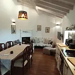 Totolos In Lazaratika Corfu Hébergement de vacances *