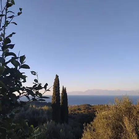 Totolos In Lazaratika Corfu Hébergement de vacances *