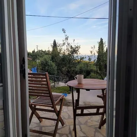 Totolos In Lazaratika Corfu Agios Panteleimon (Corfu)