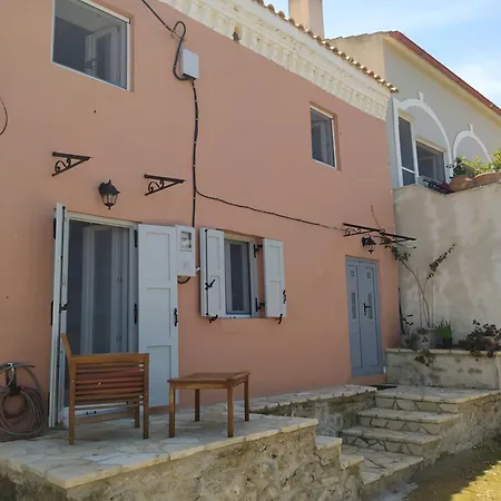 Totolos In Lazaratika Corfu Hébergement de vacances Agios Panteleimon (Corfu)