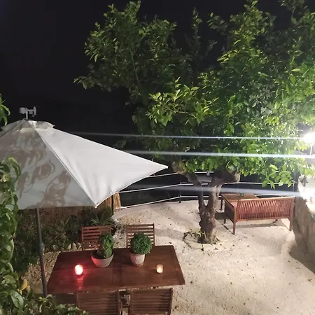 Totolos In Lazaratika Corfu Agios Panteleimon (Corfu)