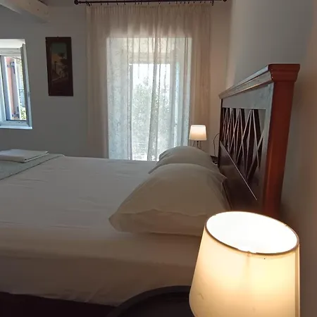 Semesterbostad Totolos In Lazaratika Corfu Agios Panteleimon (Corfu)