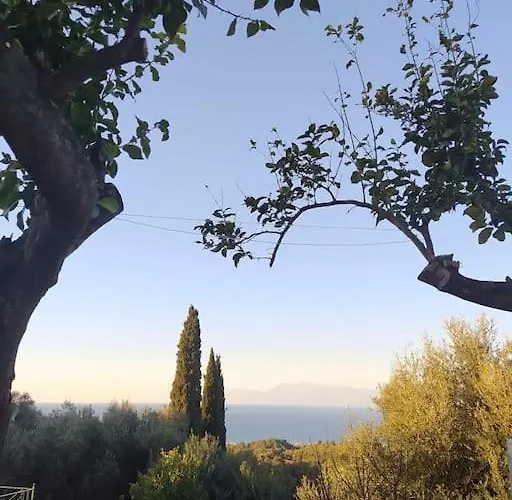 Totolos In Lazaratika Corfu Semesterbostad *
