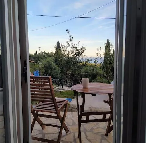 Totolos In Lazaratika Corfu Agios Panteleimon (Corfu)