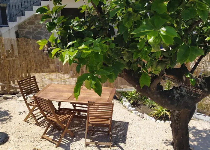 Semesterbostad Totolos In Lazaratika Corfu Agios Panteleimon (Corfu)