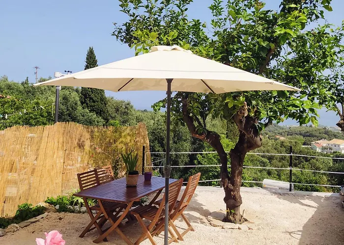 Semesterbostad Totolos In Lazaratika Corfu