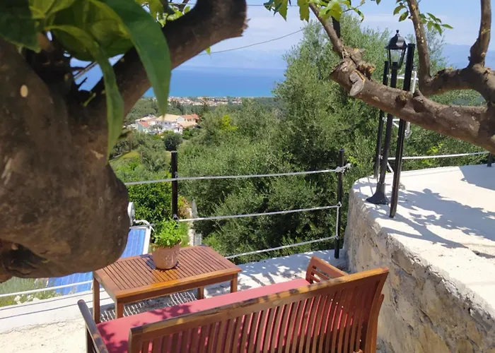 Semesterbostad Totolos In Lazaratika Corfu