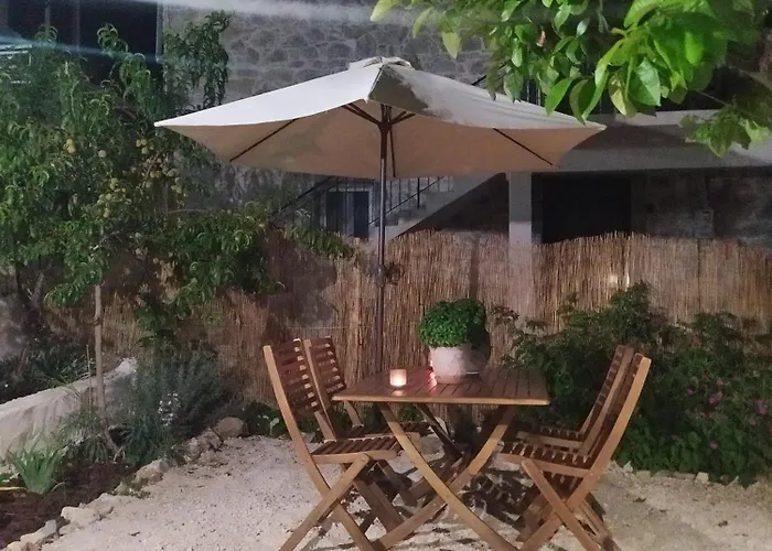 Totolos In Lazaratika Corfu Semesterbostad Agios Panteleimon (Corfu)