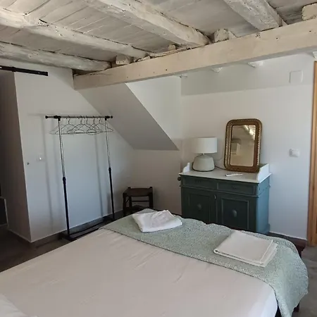 Totolos In Lazaratika Corfu Agios Panteleimon (Corfu)